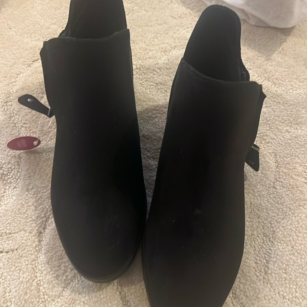 So ankle boot faux suede